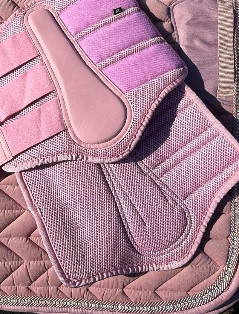 Matching PINK saddle pad , boot & bonnet set