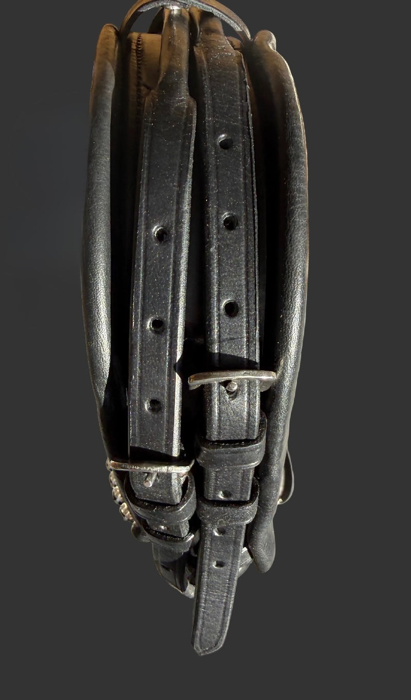 ANATOMICAL POLL RELIEF ROLLED LEATHER BRIDLE in Black