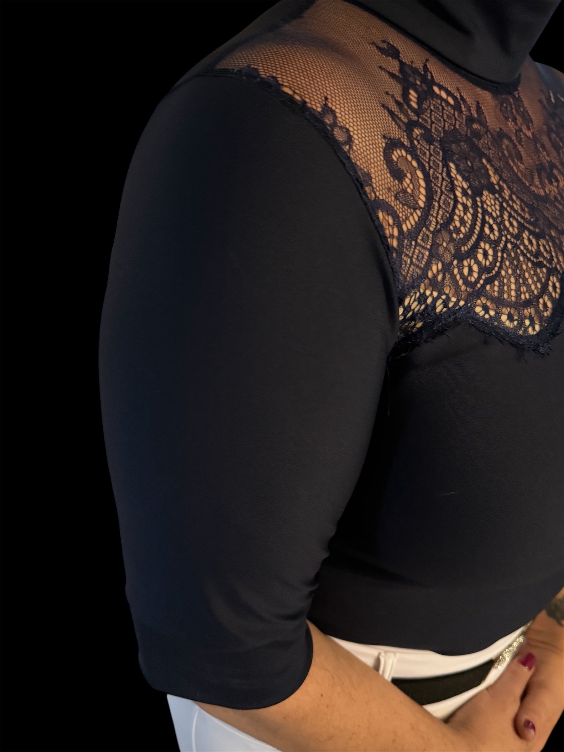 AUSTRALIAN MADE Shirt Sleeve Chantilly Lace Sleeve | The LINNY available in NAVY or BLACK